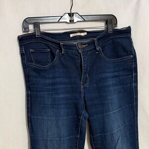 Levi’s 314 Shaping Straight Jeans, Size 31, MAKE AN OFFER!!!